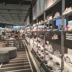 Nike the HD Seoul