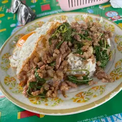 ノーイおばさんのガパオライス