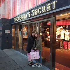 Victoria's Secret & PINK