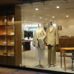 JOHN SMEDLEY 青山