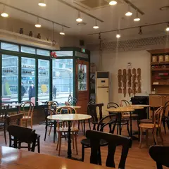 Cafe Mamas (Gangnam Stn)