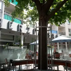 Cafe Schwarz