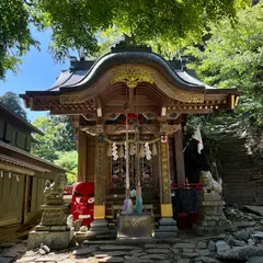 加波山神社拝殿