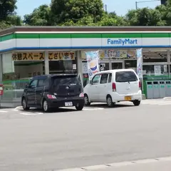 ファミリーマート 佐賀関本神崎店