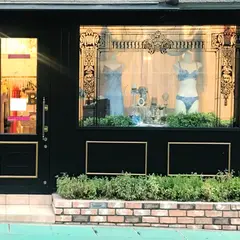 ブラデリスニューヨーク芦屋店