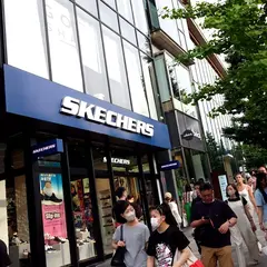 スケッチャーズ 原宿店