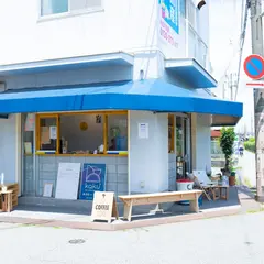 kaku°（かくど）- Coffee stand & Gallery space-