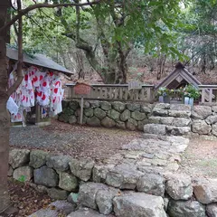 谷秦山墓所