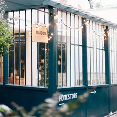 La Maison - Nad Yut