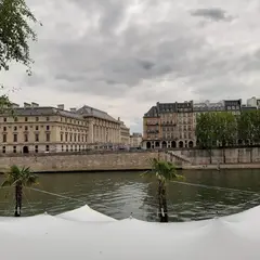 Quai du Louvre