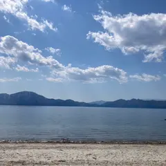 田沢湖畔