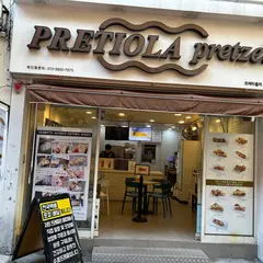 PRETIOLA pretzel