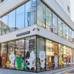 LINE FRIENDS SQUARE SINSA