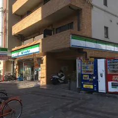 ファミリーマート 神戸新開地店