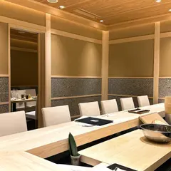 THE SUSHI GINZA 極