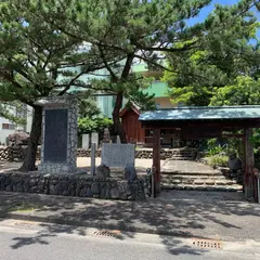 泊如竹の墓(泊如竹神社)