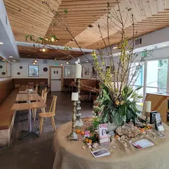 Harvest Moon Ojai resturant and Bar