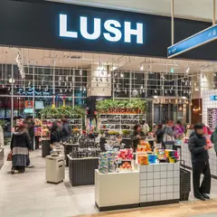 LUSH moyuk札幌店