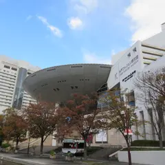 神戸ファッション美術館