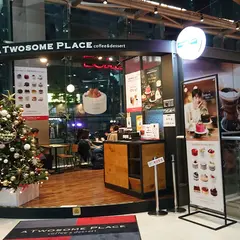 A Twosome Place Pineavenue
