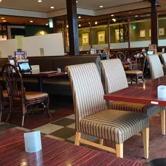 Caféレストラン ガスト 東三条店