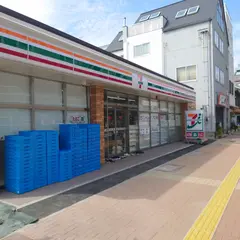 セブン-イレブン 佐世保万津6区店