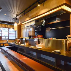 炉端焼あじこや