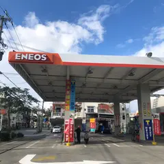 ニコニコレンタカー那覇鏡原店