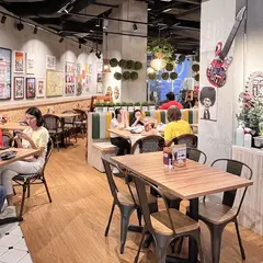 Buddy Hoagies Steak & Grill Restaurant (Rendezvous Hotel Singapore )