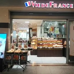 VIE DE FRANCE 横浜ランドマークプラザ店