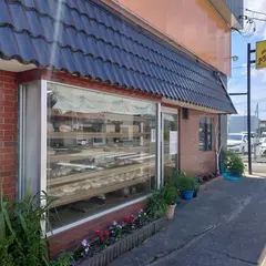 パリジェンヌ母袋店
