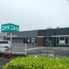 マクドナルド 半田ニトリ店