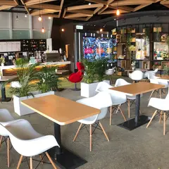 illy 咖啡 ［中国信託A棟 1楼 文薈館内］