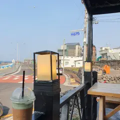 카페 알작지