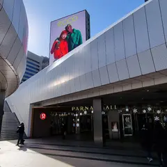 lululemon Parnas Mall Store - 룰루레몬 파르나스몰 스토어