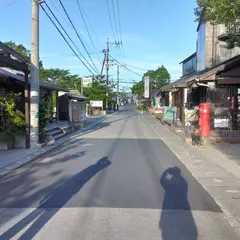 NPC24H湯布院湯の坪街道パーキング