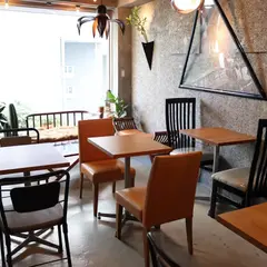 HATI DUA ハチドゥア