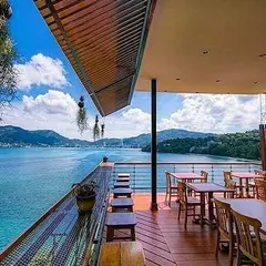 Le Tong Bar & Restaurant @ Tri - Trang Beach