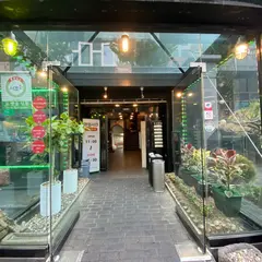 버드나무집（ポドゥナムチッ）