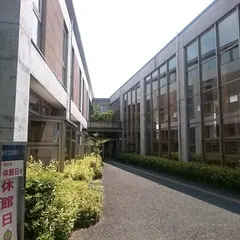 寄居町立図書館