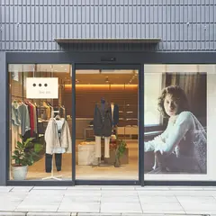 スリードッツ表参道店