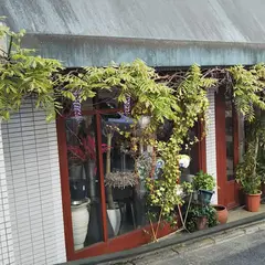 モアザンワーズ