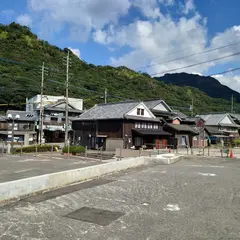陶山神社観光駐車場