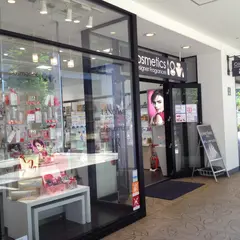 コスメティックス & デザイナーフレグランス