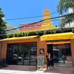 Ăn Thôi Restaurant