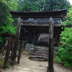 雨宮龍神社