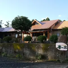 屋久島ペンション 苺一笑（いちごいちえ）