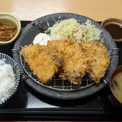 市場めし はち