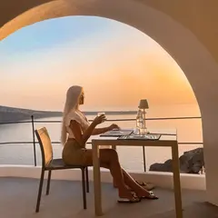 Ombra restaurant at Esperas Santorini hotel