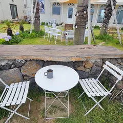 Cafe Inner